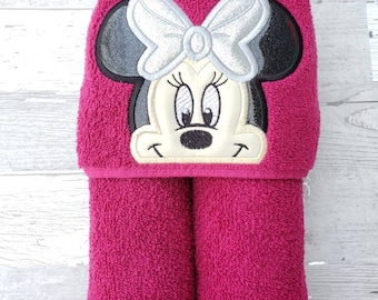 Minnie Mouse Embroidered Hooded Towel: Kid's Bath, Beach, Pool Fun