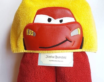 Lightning McQueen Hooded Towel: Embroidered Character Bath Towel