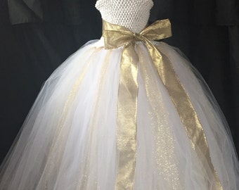 snopes white and gold dress GOLD SEQUINED PUFF SLEEVE MINI DRESS IN ECRU
