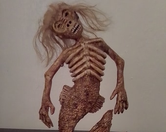 Feejee fiji Mermaid Sideshow gaff freak sea creature folklore