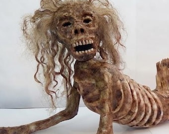 Feejee  fiji Mermaid Sideshow gaff freak 16 inches