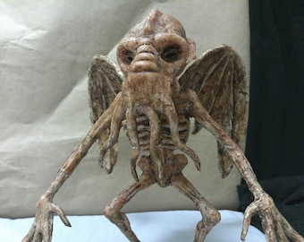 Cthulhu Sideshow gaff freak H P Lovecraft Gothic figure mythical creature