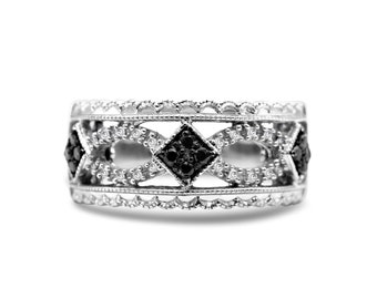 Sterling Silver 925 in Black and White Diamond with pave' setting for white diamond ring- Size 7