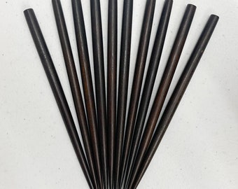 Handgesneden haarsticks van bruin hout - Filipijns dicahout - set van 10