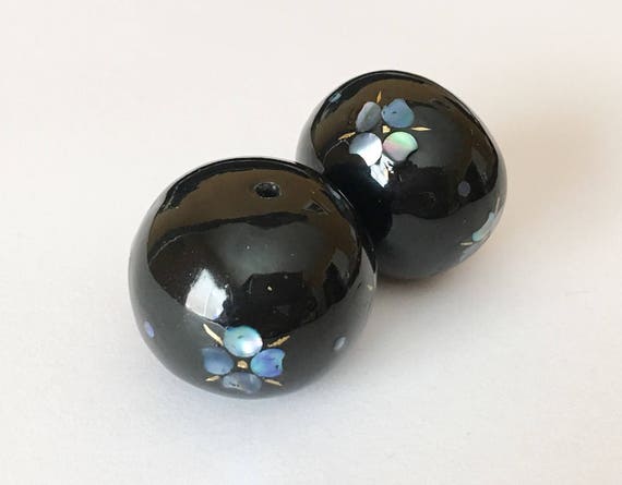Lacquered Lucite Beads with Inlaid Shell, Acrylic Bead, Large Focal Bead Black 28x32mm-1pc
