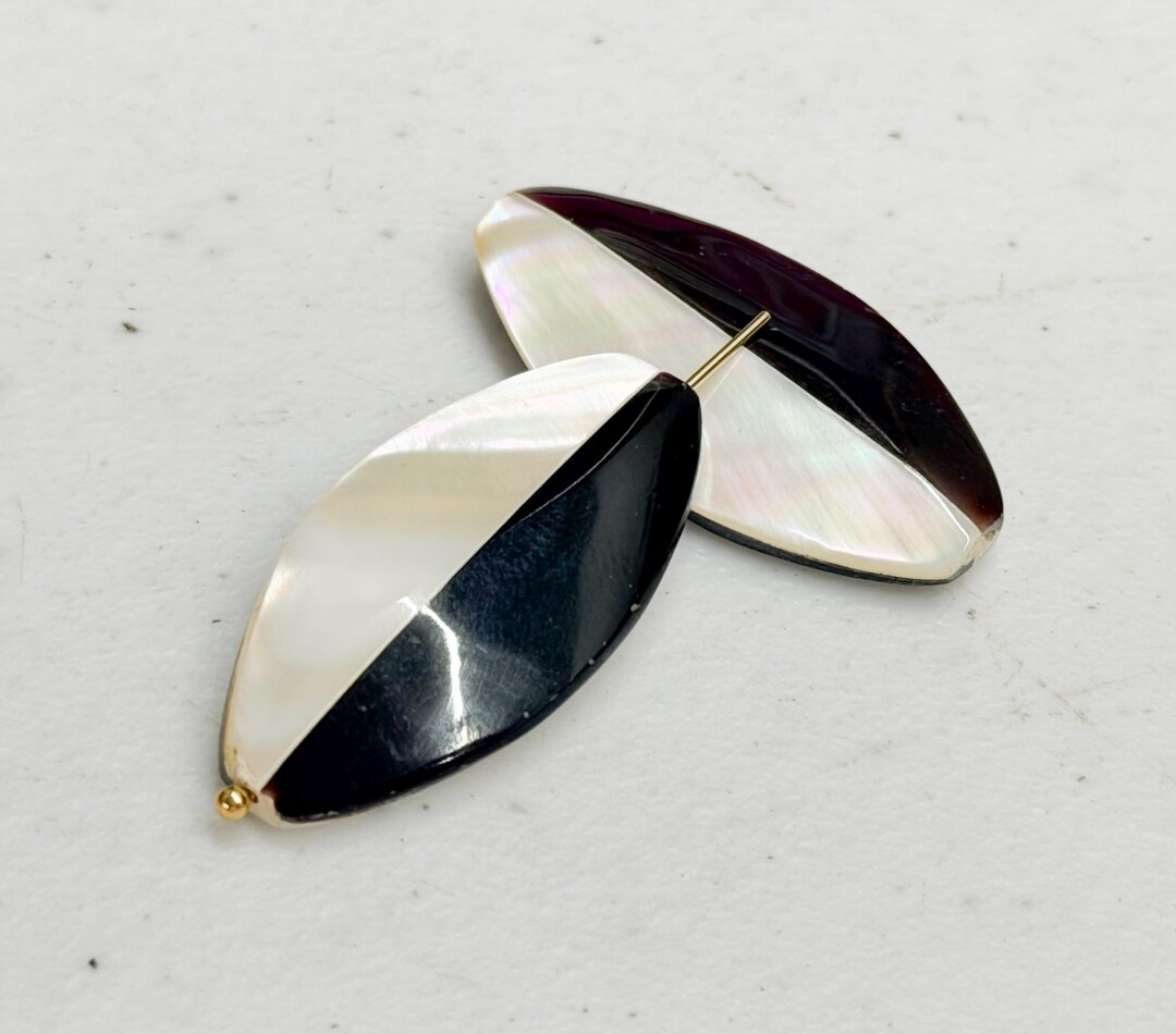 Black and White Shell Ovals-2pc - Etsy