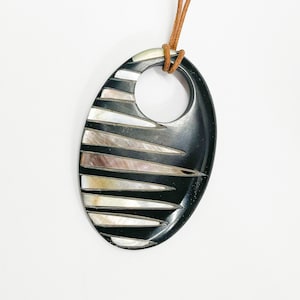 Vintage  Bold Inlaid Oval  Shell Pendant Mother of Pearl