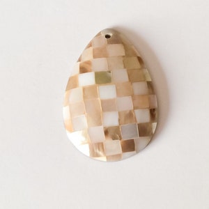 Inlaid shell pendant, mosaic shell pendant, teardrop mosaic pendant, mother of pearl and brownlip shell image 4