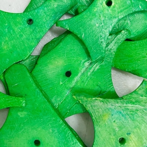 Flat Nugget Coconut Beads, Extra Large Coco, Coconut Shell Bright Green 30 Pc