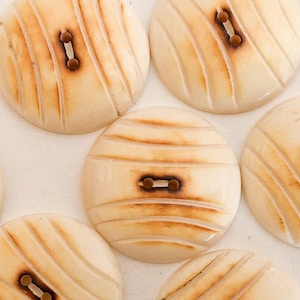 12 Sewing Buttons, 1 Inch Buttons, Carved Buttons, Bone Buttons