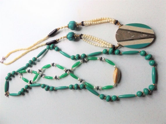 Versatile Vintage Necklace Set from the 1980s ~ T… - image 9