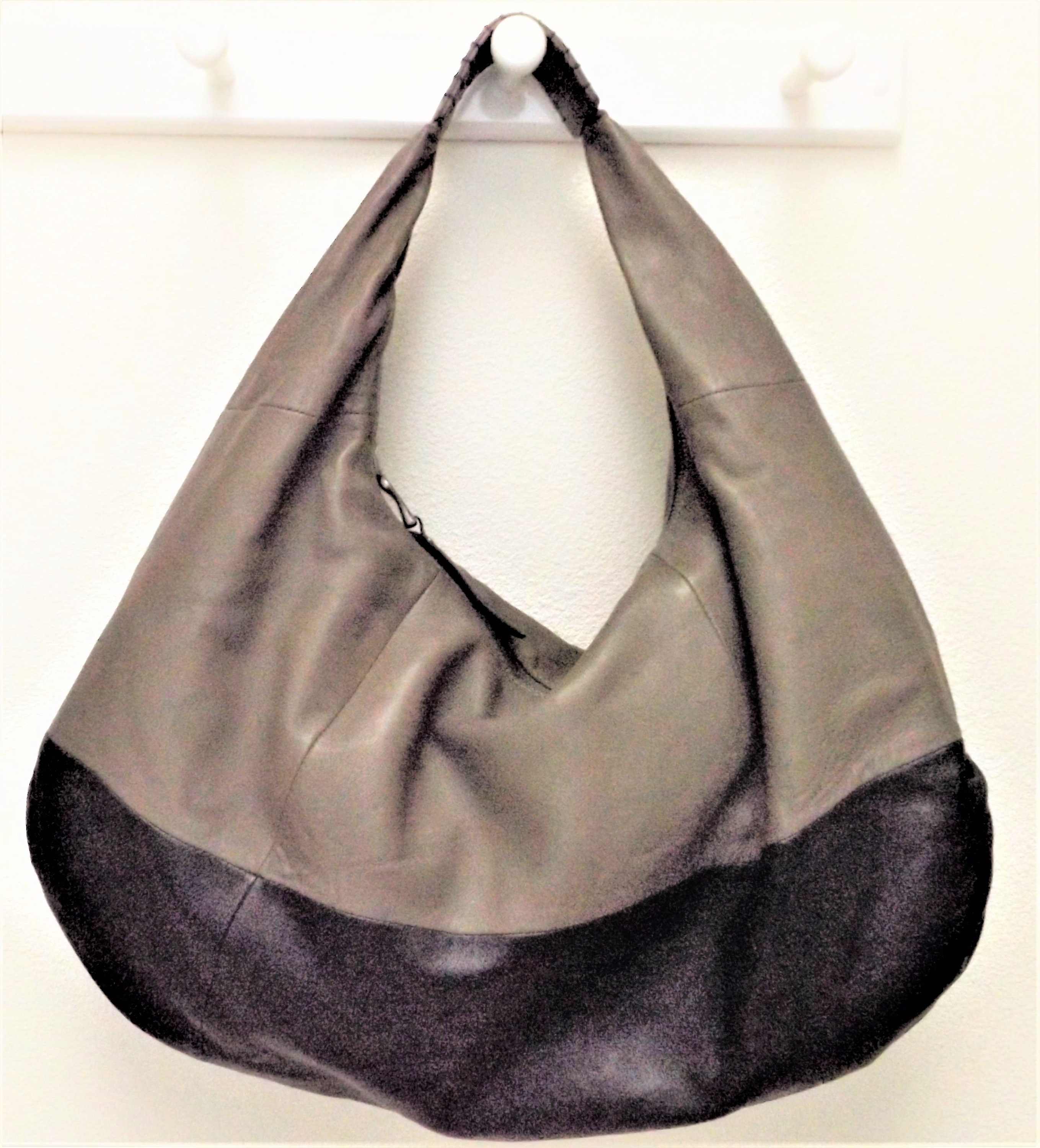 Women's Hobo Baguette Shoulder Bags in Vegan Patent Leather - ROMY