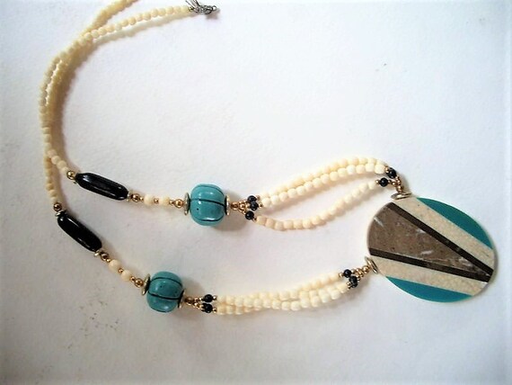 Versatile Vintage Necklace Set from the 1980s ~ T… - image 4