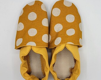 Size 11 and size 11.5 combined size classroom shoes. Montessori Waldorf. Soft soled slippers. Vegan. Ready to ship. Mustard ivory beige dots