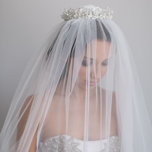 Veil Cathedral, Wedding Veil, Bridal Headband, Cathedral Bridal Veil, Unique Veil, Veil made in Canada, Minimalistic Veil, Long Veil.