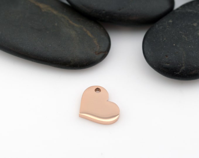 ROSE GOLD - Heart - 5/8" (0.625") | Engravable Charm | Hand Stamping Blanks | 316L Stainless Steel | Rose Gold-Toned | 5 PIECES