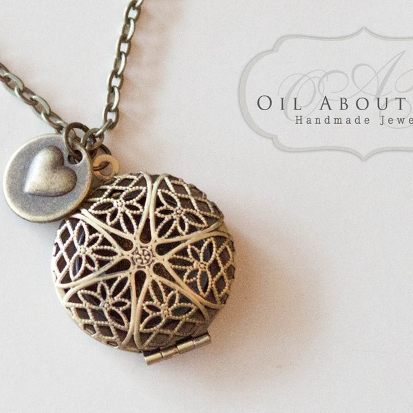 Essential Oil Diffuser Necklace Diffuser Necklace Aromatherapy Necklace Antique Bronze Locket Pendant Filigree Gift For Her Love Heart Scent