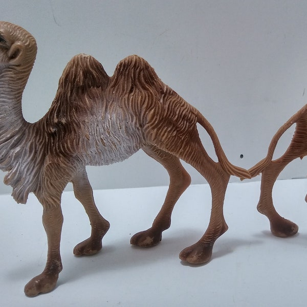 Nativity Christmas Camel Figure Replace Piece Jesus Mary Joseph Baby Stable Set Of 2