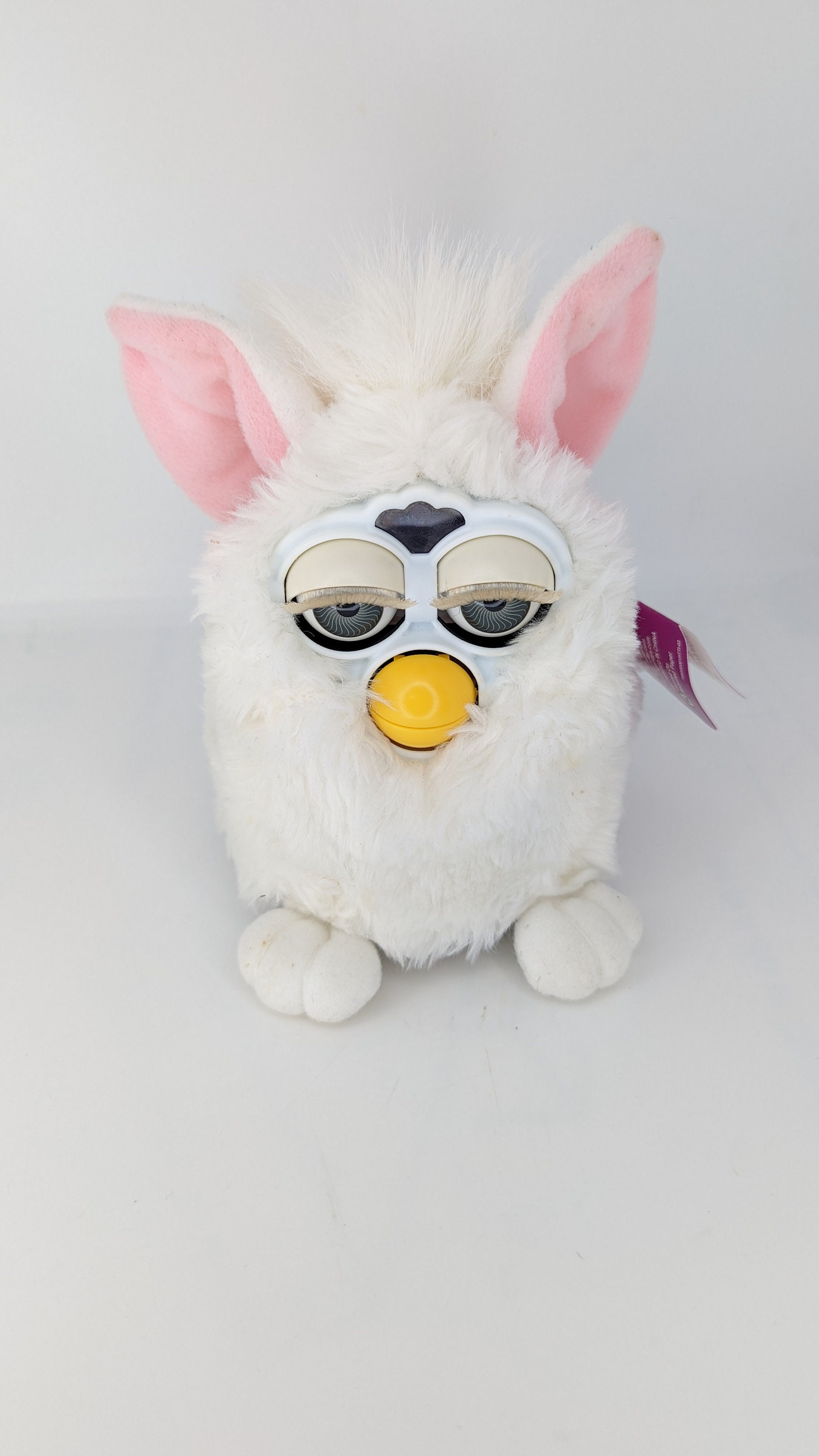Furby White Electronic Talking Moving 1998 Works New and Removed