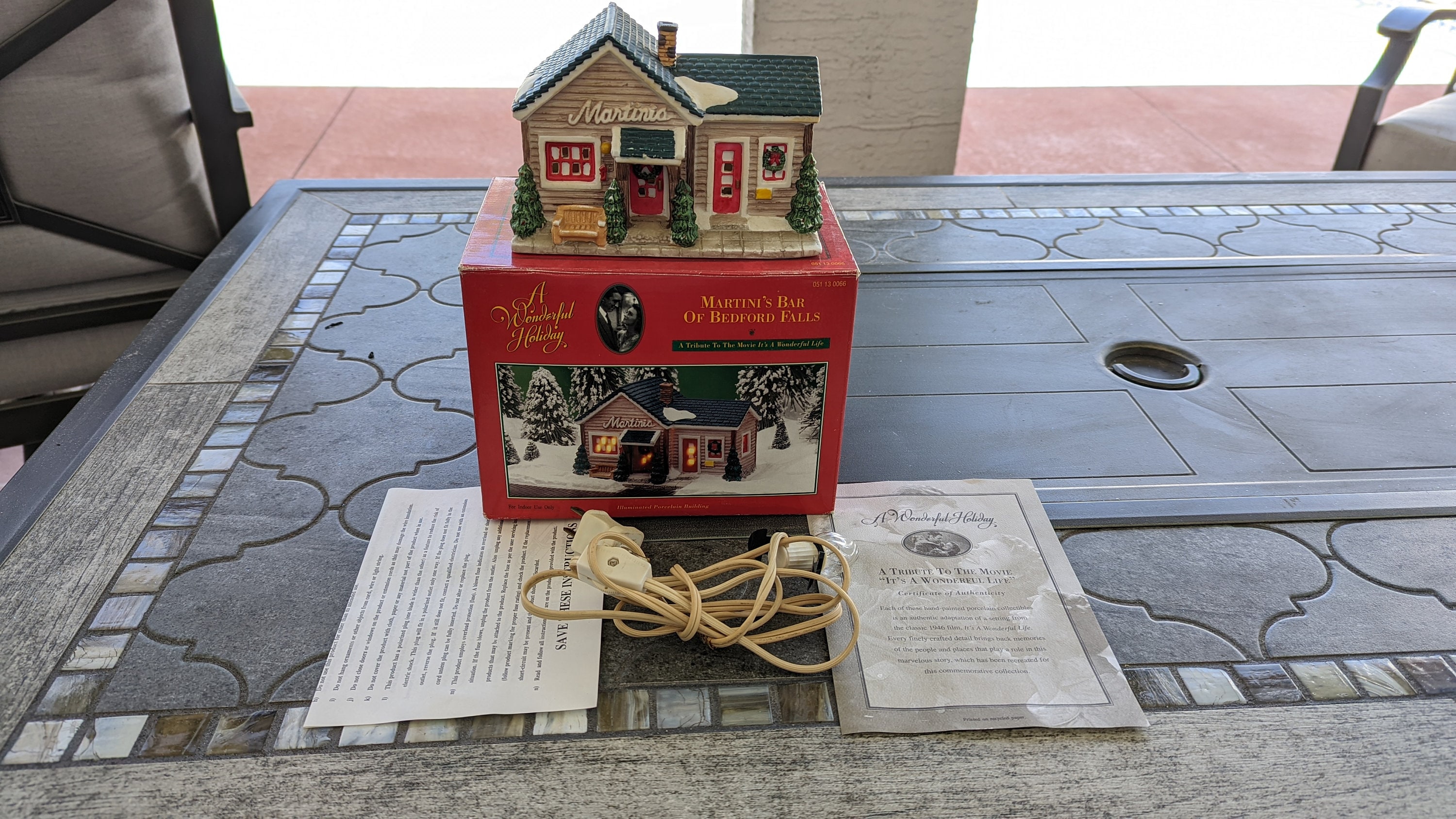 Vintage Its a Wonderful Life Martinis Bar Lighted Christmas