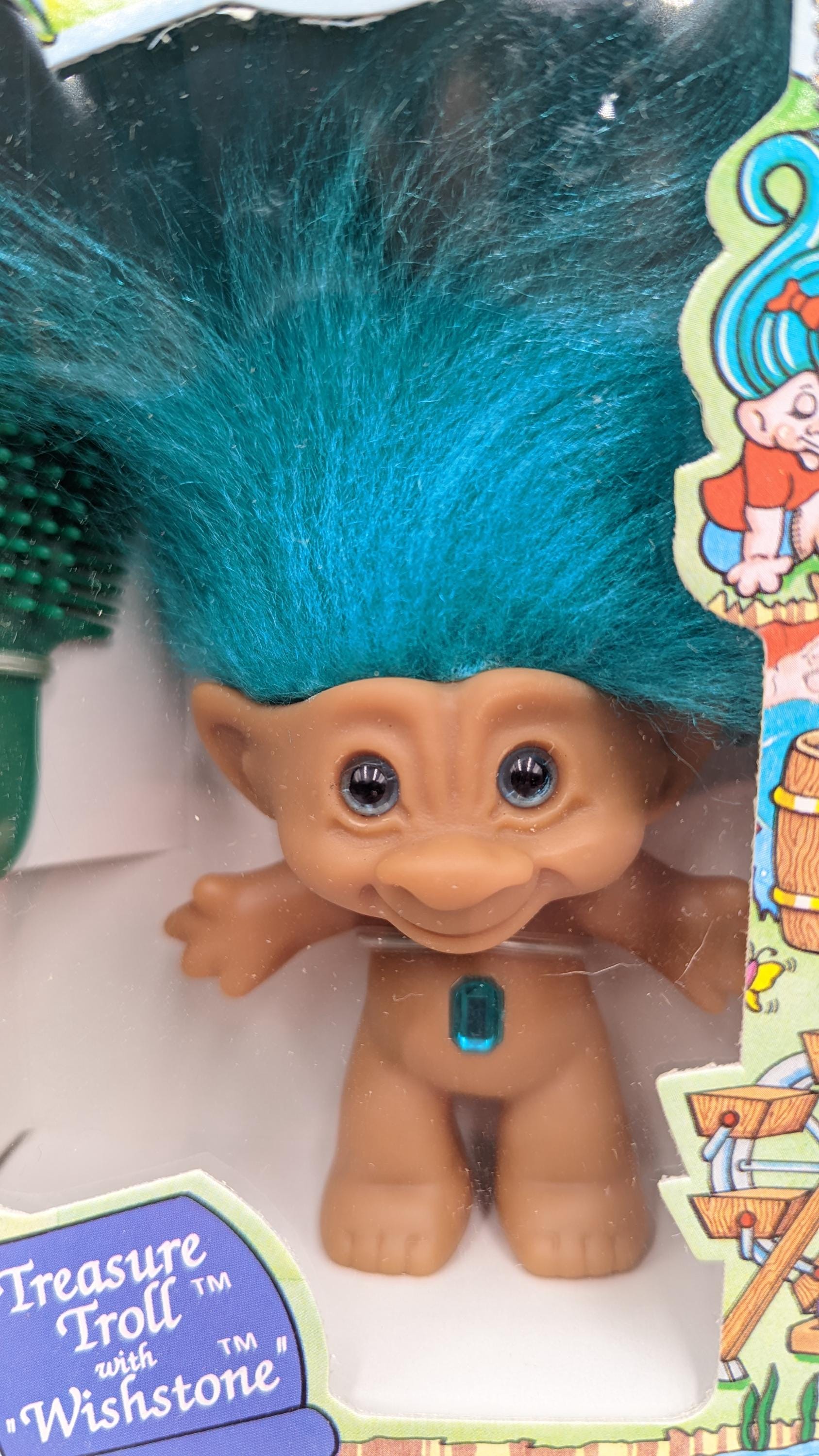 トロール人形 青い髪 トロフィー付き　お気に入りトロール グリーンブルーヘアの宝物トロール人形 宝石 ウィッシュストーン