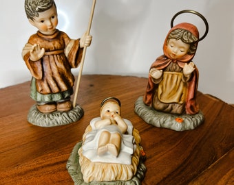 1996 Berta Hummel Nativity 33501 Mary, Joseph, and baby Jesus