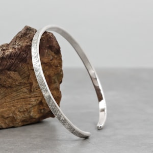 Bracelet empilable en argent, jonc en argent, martelé, argent sterling 925 massif, texturé, manchette en argent, jonc en argent, poli