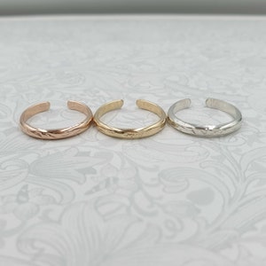 Rustic Gold or Silver Toe Ring, 14K Yellow or Rose Gold Filled, Solid 925 Sterling Silver, Hammered, Adjustable Toe Ring, Gold Toe Ring image 6
