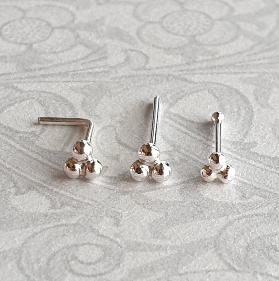 送税込【AMY O】Tiny Trinity Ball Nose Stud 鼻ピアス♪国内発 il_1080xN.5364316112_aqde.jpg