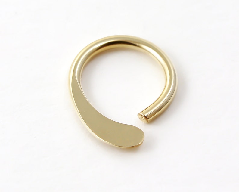 Smooth Hammered Silver,Rose or Yellow Gold,Tribal hoop Cartilage Earring Cartilage hoop Helix Earring,Helix piercing,Asymmetrical