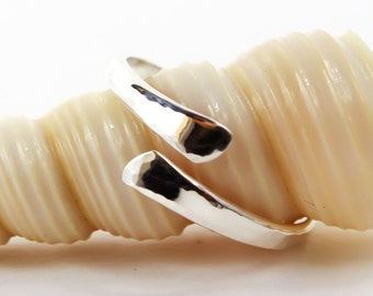 Hammered Silver Ring, Yellow or Rose Gold, Silver Wrap Ring, Bypass Ring, Oxidised or Polished, 925 Sterling Silver, Adjustable, Thumb ring