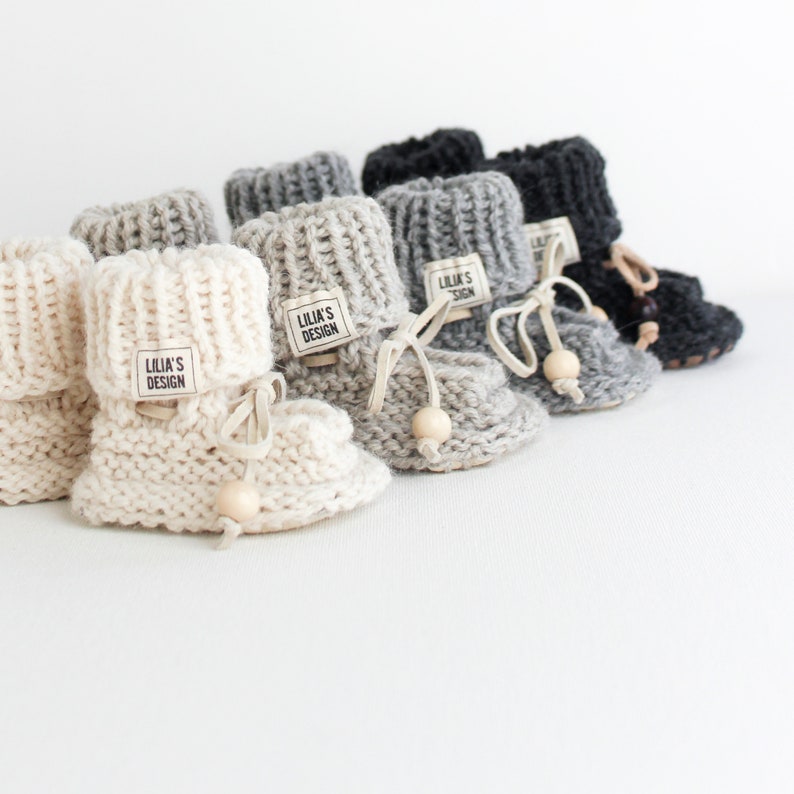 Leather soles wool handmade warm socks 0-6 m size alpaca soft baby neutral knit baby socks Neutral BOOTIES baby booties gift idea