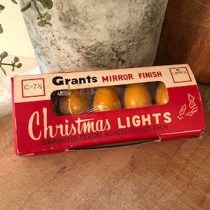 Vintage Christmas light bulbs / holiday bulbs / vintage Christmas/ Christmas advertising