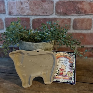 Brown Bag Cookie and Craft Mold/ cow cookie mold/vintage ceramic cookie mold/farmhouse kitchen/vintage mold