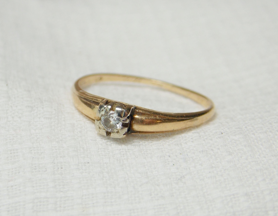 14k Gold Ring with Diamond Chip Etsy