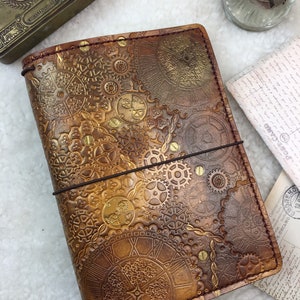 All Sizes Steampunk Clocks and Cogs Travelers Notebook Elrohir Leather Fauxdori Midori A4 A5 B6 A6 Cahier B6 Pocket Regular Passport A7