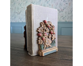 Vintage Vandor Dębowe Podpórki do książek Para z Rafii z Drewna Rustykalnego Cottagecore MCM Decor