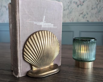 Vintage Solid Brass Clam Shell Bookends Pair Scallop MCM Nautical Coastal Beach