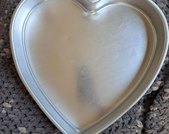 Wilton Heart Cake Pan 502-1298