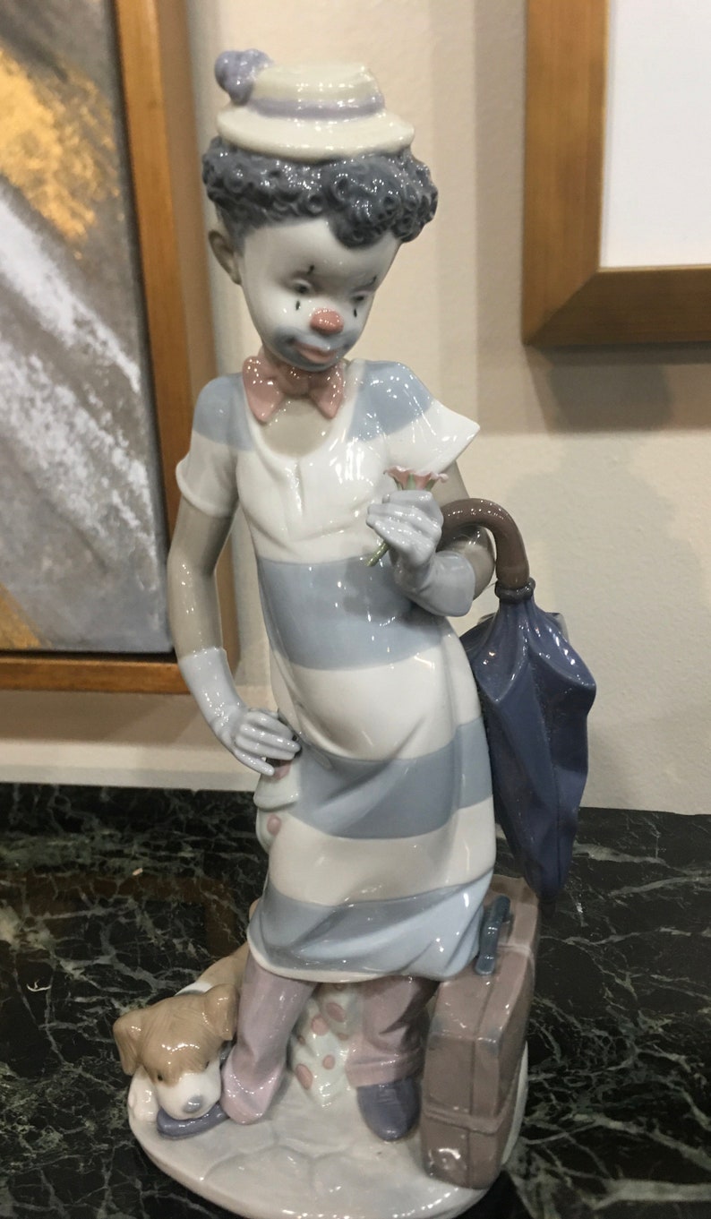 Lladro Porcelain on the Move Black Legacy Collection Figurine With