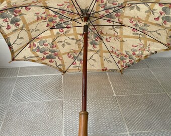 1920s French parasol with carved wooden handle