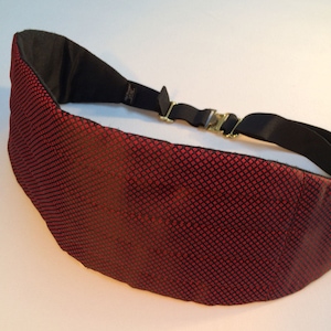 Mel Howard Black and Red Cummerbund, Vintage Cummerbund, Diamond Pattern, Men&#39;s Accessories, One Size Fits All, Made in The U.S.A.