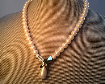 Pearl Rhinestone Pendant Necklace, Pearl Wedding Necklace, Vintage Pearl Necklace, Bridal Necklace