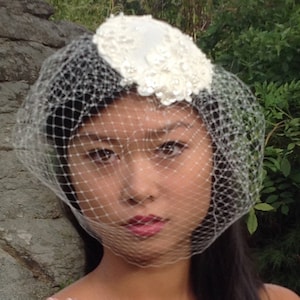 Ivory Bridal Hat, Wedding Fascinator, Ivory Lace Hat with Veiling