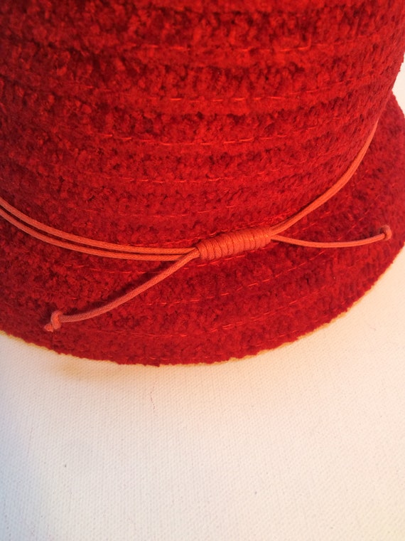 Red Cloche Hat, Vintage Lord & Taylor's Hat, Wint… - image 4