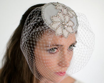 Weiß Braut Cocktail Hut, Perlen Fascinator, Strass Kappe mit Schleier!