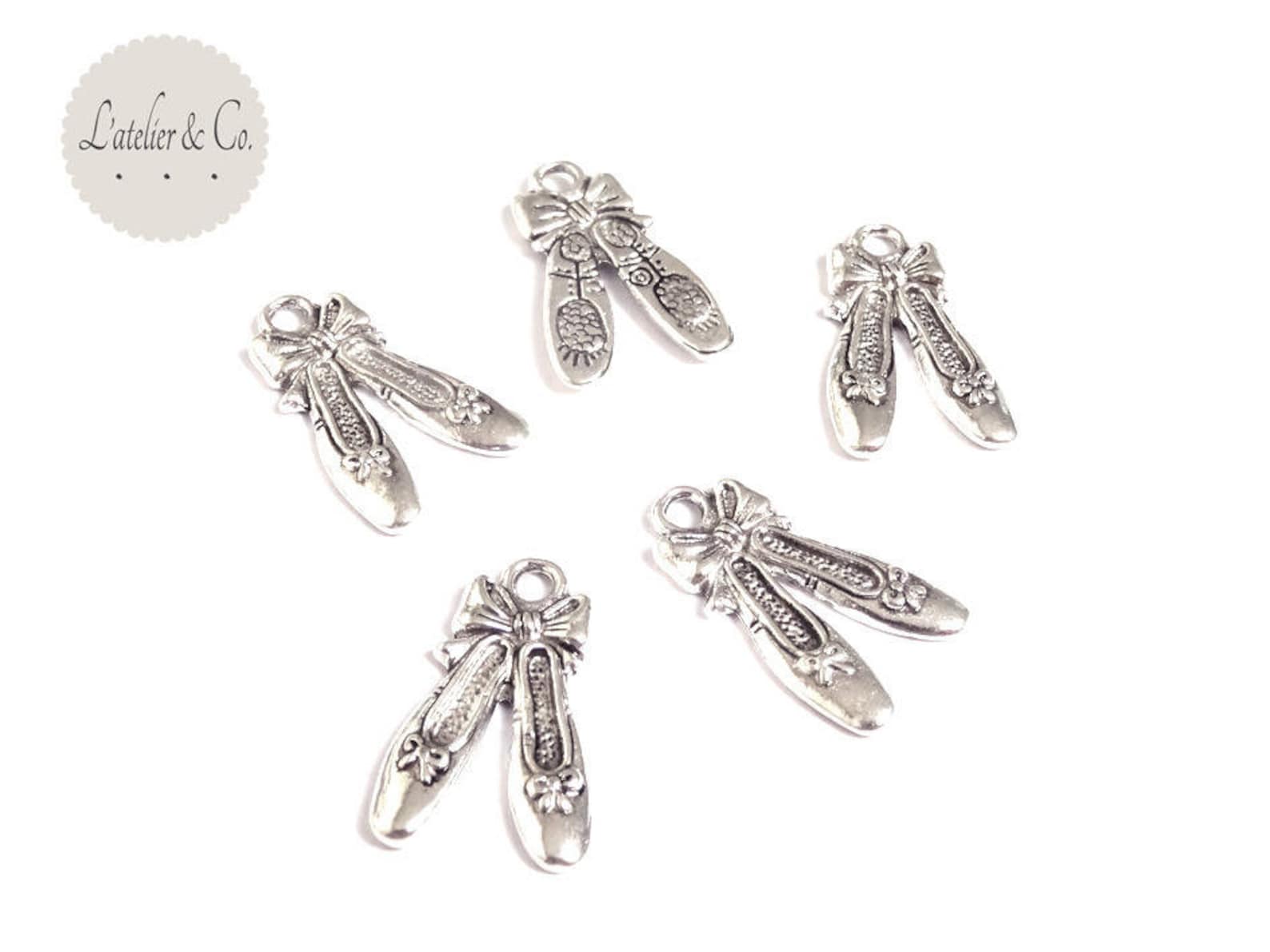 10 21x6mm silver dancer a13 beauty ballet shoe charms