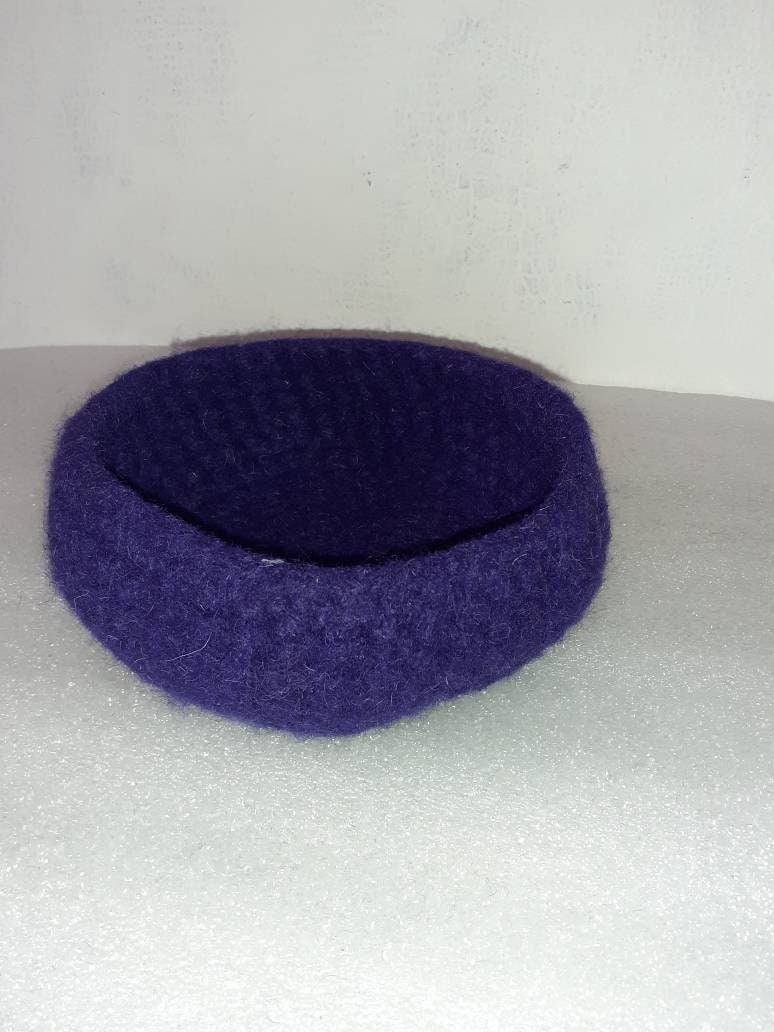 Purple MEDIUM Bowl Storage Container Dish Felted Crochet 18cm