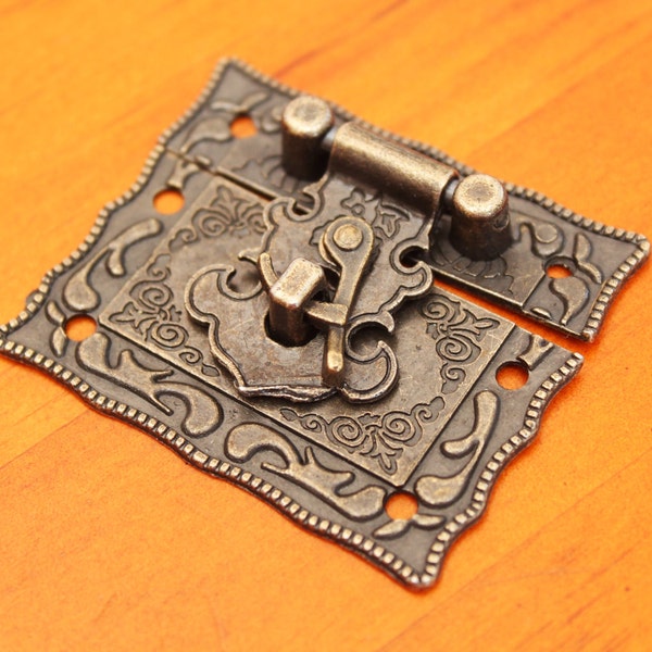 Hasp / lock / buckle / clasp - Rectangle - antique style - hardware - 51mm w x 43mm h