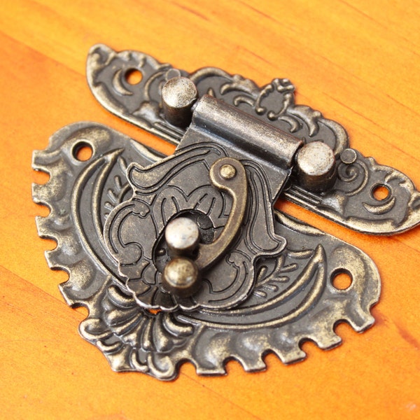 Hasp / lock / buckle / clasp - Ornate - antique style - hardware - 61mm h x 69mm w